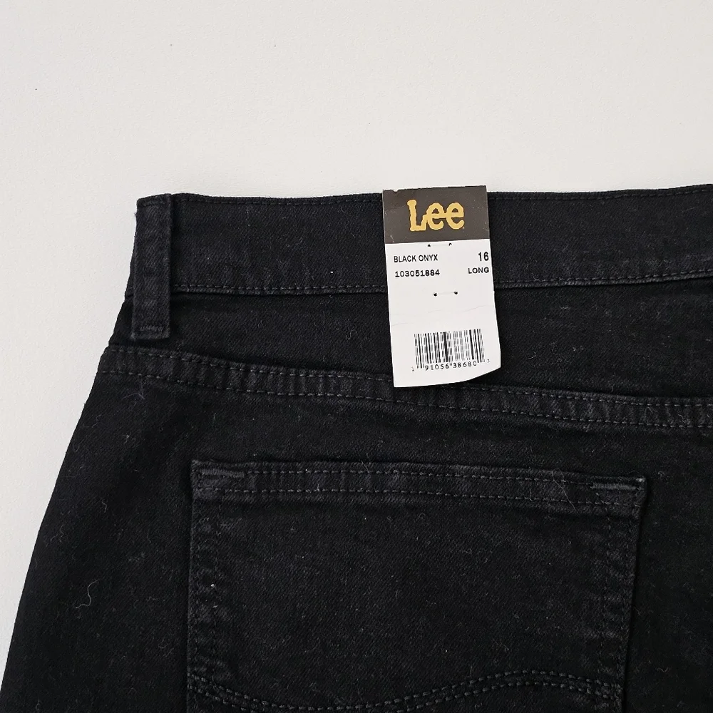 Lee Women’s Relaxed Fit Straight Leg Jeans Black Onyx Size 16 Long Mid Rise NWT - Picture 8 of 14